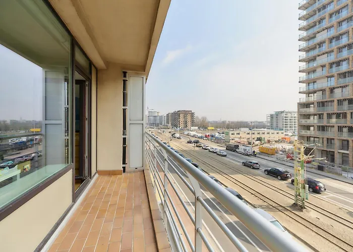 Lecomte - The Shoreline Exclusive Apartment *