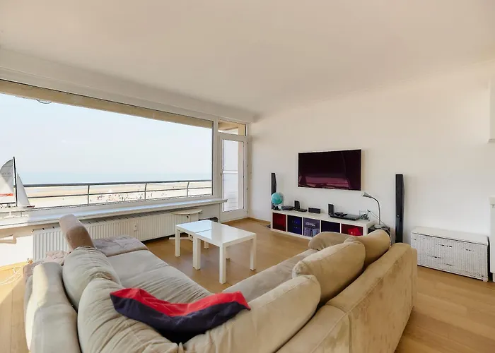 Lecomte - The Shoreline Exclusive Apartment